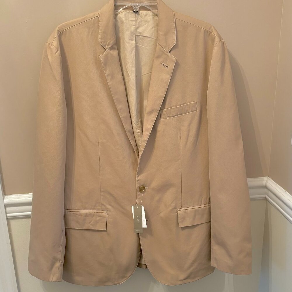 J CREW MAN'S COTTON SPORTS JACKET Size L in color TAN